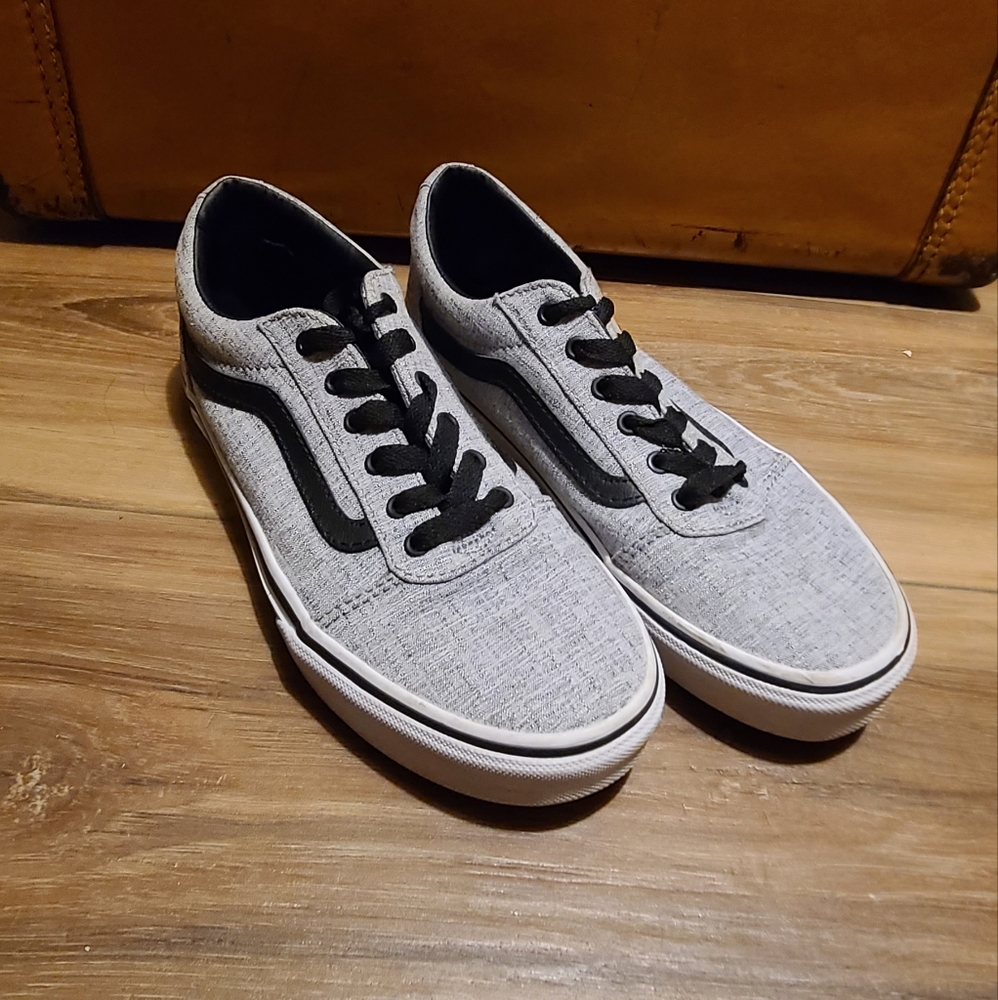 Vans Old Skool Grey/Black/White Sneakers - Size Y 4.0 - Like New